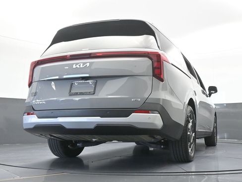 Used 2026 Kia Carnival EX FWD image 62