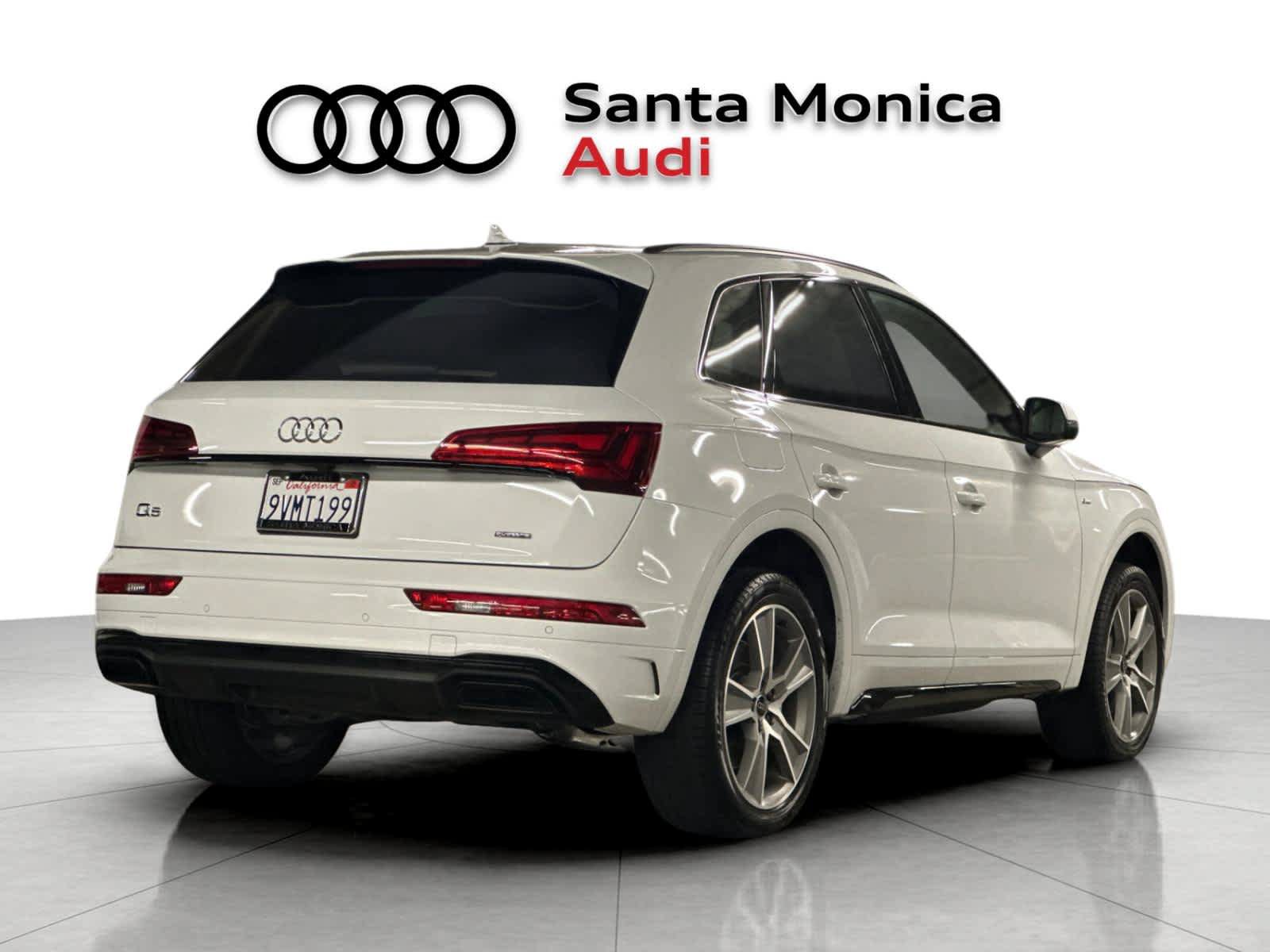 Used 2025 Audi Q5 2.0T Premium w/ Convenience Plus Package AWD/4WD image 2