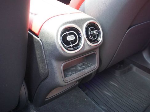 Used 2024 Mercedes-Benz GLC 43 AMG 4MATIC image 25