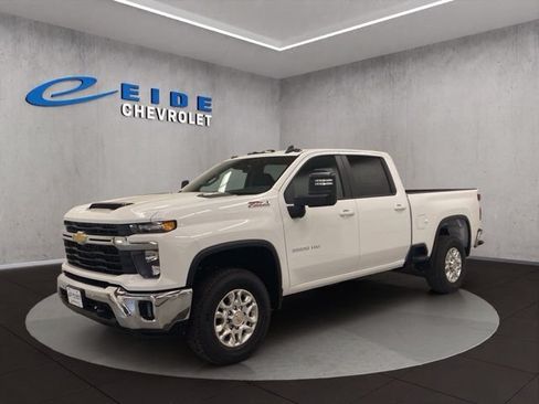 New 2026 Chevrolet Silverado 3500 LT w/ All Star Edition AWD/4WD image 4