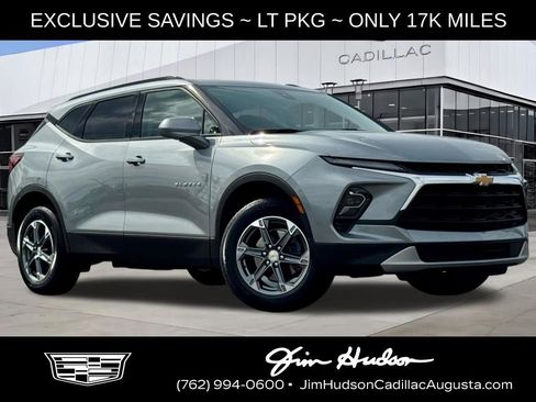 Used 2024 Chevrolet Blazer LT w/ Convenience Package FWD image 1