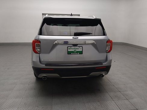 Used 2021 Ford Explorer Limited w/ Equipment Group 301A RWD image 6
