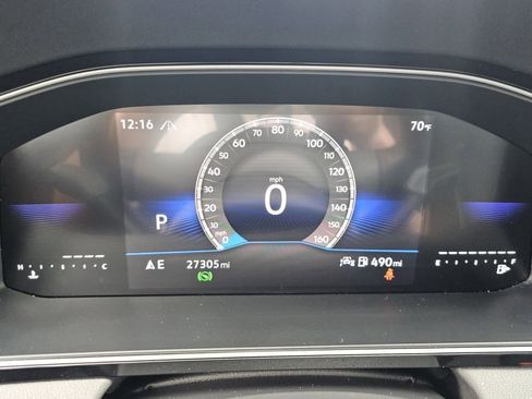 Used 2025 Volkswagen Jetta Sport FWD image 29