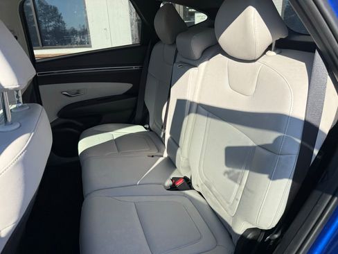 Used 2023 Hyundai Tucson SEL w/ Convenience Package image 4