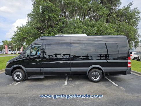 Used 2016 Mercedes-Benz Sprinter 3500 image 2