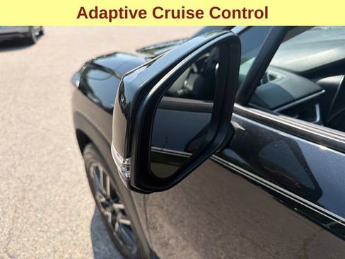 Used 2026 Toyota Corolla Cross XLE AWD/4WD image 7