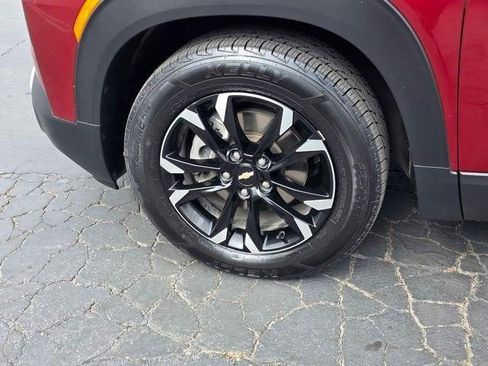 Certified 2023 Chevrolet TrailBlazer LT w/ Convenience Package FWD image 4