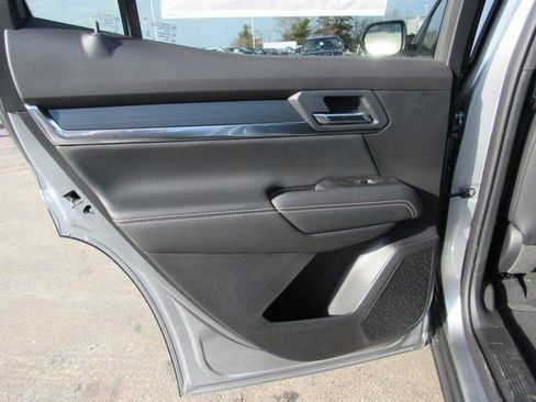 New 2026 GMC Terrain Elevation w/ Elevation Premium Package AWD/4WD image 22