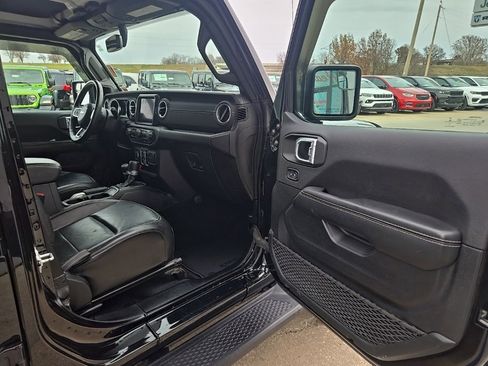 Used 2021 Jeep Gladiator Overland w/ Popular Equipment Package image 78