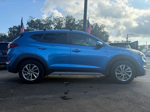 Used 2017 Hyundai Tucson SE Plus AWD/4WD image 7