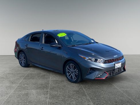 Used 2024 Kia Forte GT-Line w/ GT-Line Premium Package FWD image 7