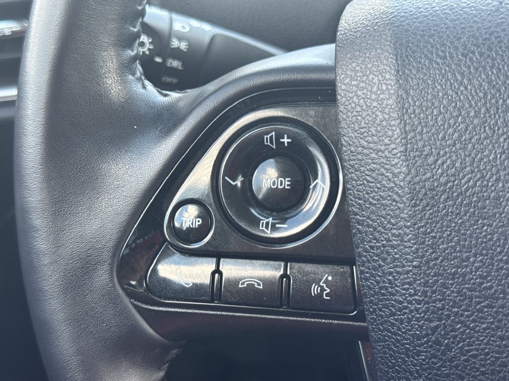 Used 2022 Toyota Prius Prime LE FWD image 26