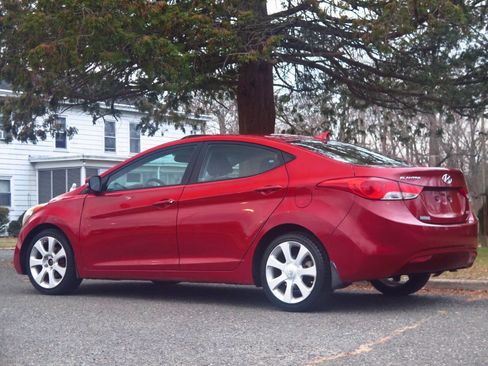 Used 2012 Hyundai Elantra Limited w/ Technology Pkg 5 image 3