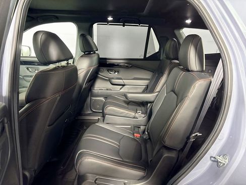 Certified 2025 Honda Pilot TrailSport image 21