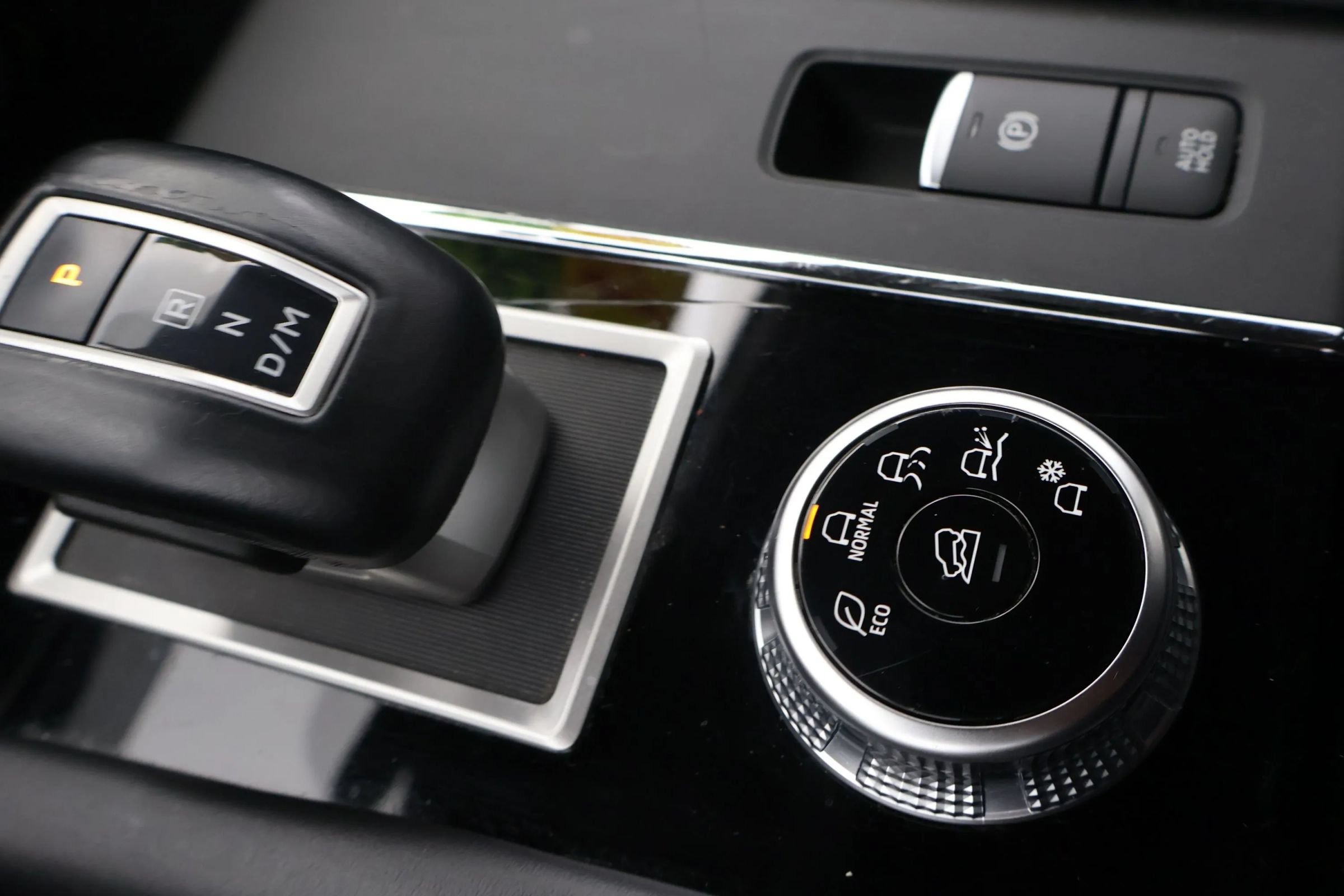 Used 2024 Mitsubishi Outlander FWD image 39