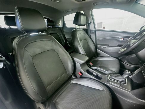 Used 2019 Hyundai Kona Ultimate FWD image 30