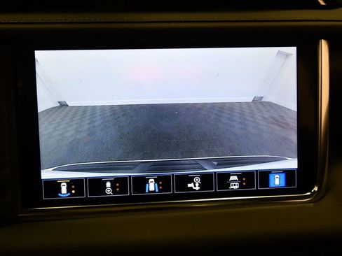Used 2021 GMC Yukon XL Denali w/ Denali Premium Package AWD/4WD image 28