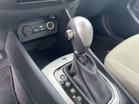 Used 2017 Kia Rio LX FWD image 9