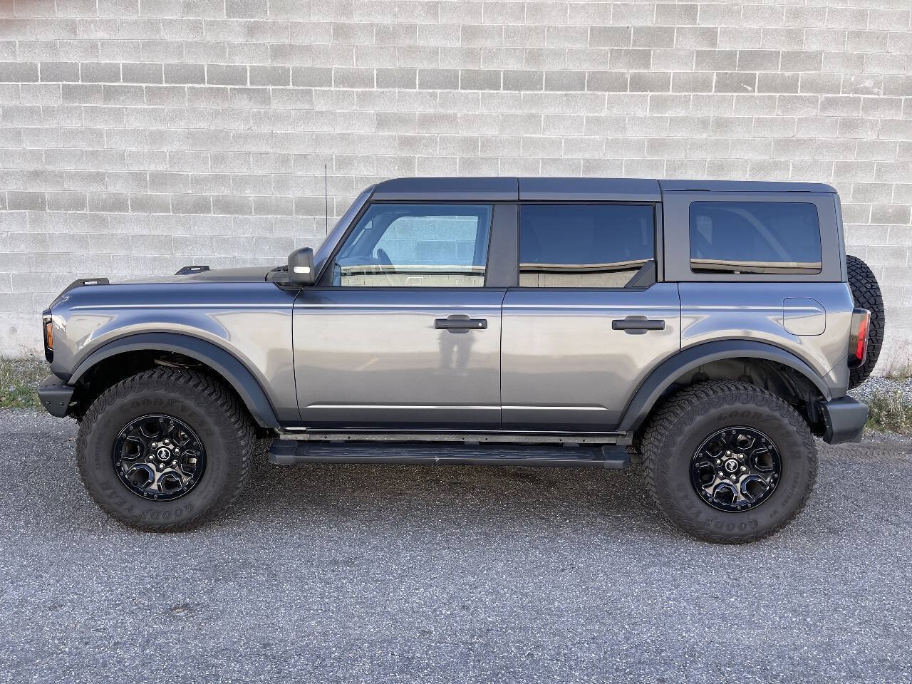Used 2023 Ford Bronco Wildtrak AWD/4WD image 5