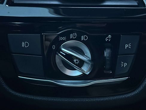 Used 2018 BMW 530i xDrive image 39