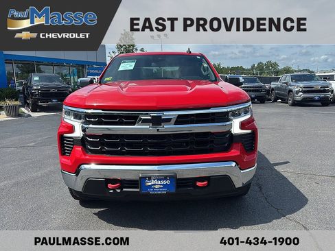 Certified 2022 Chevrolet Silverado 1500 LT AWD/4WD image 2