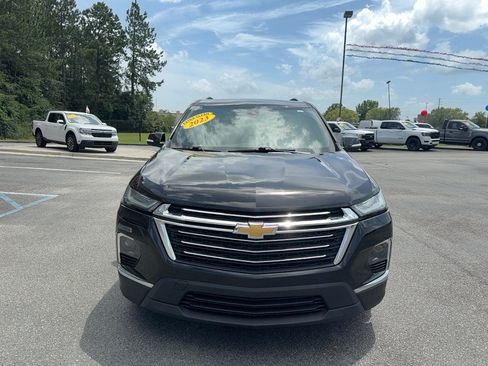Used 2023 Chevrolet Traverse LT w/ LPO, Cargo Package AWD/4WD image 3