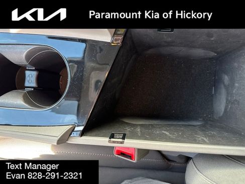 Used 2023 Hyundai Elantra SEL w/ Convenience Package FWD image 24