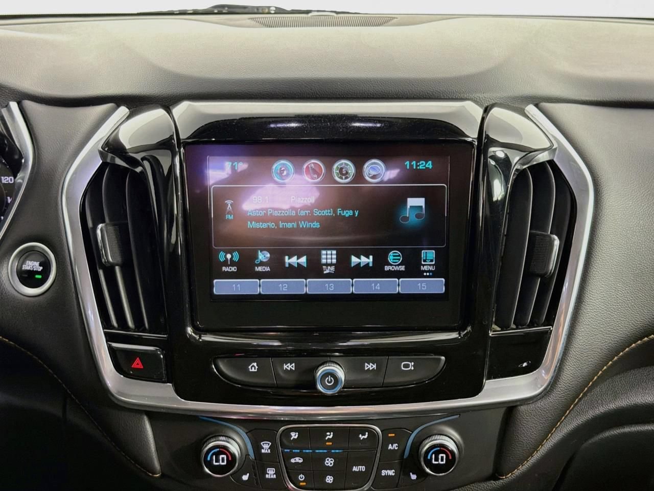 Used 2019 Chevrolet Traverse LT w/ LPO, Black Accent Package AWD/4WD image 15