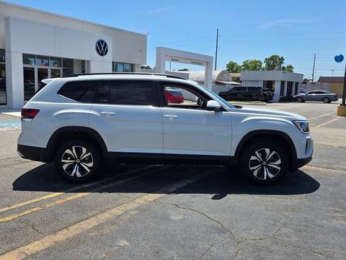 New 2026 Volkswagen Atlas SE FWD image 14