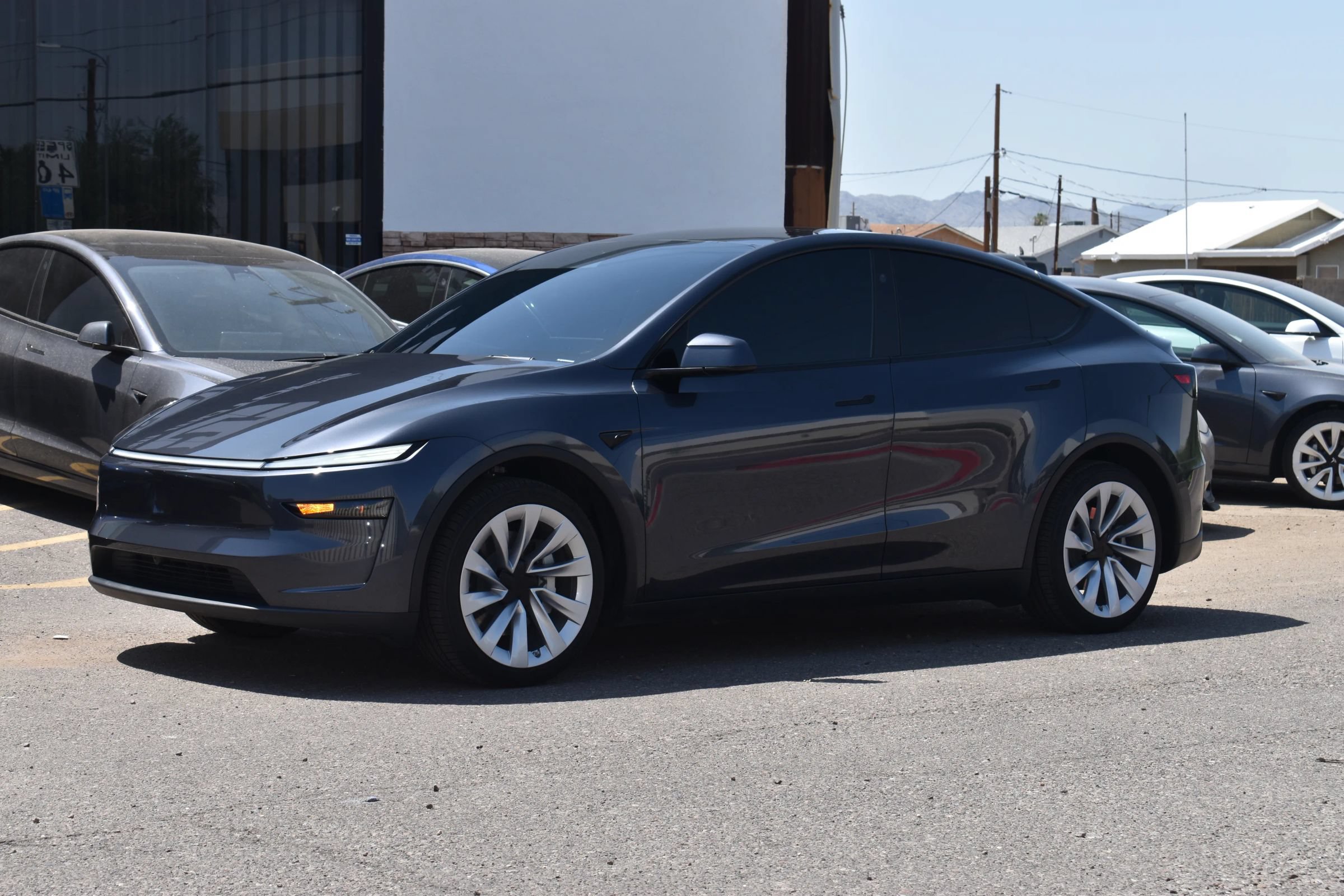 Used 2026 Tesla Model Y 2WD image 2