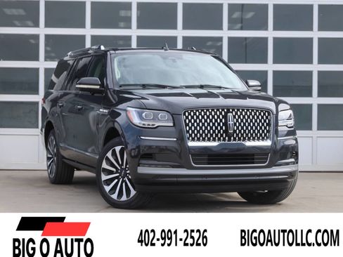 Used 2022 Lincoln Navigator L Reserve w/ Equipment Group 201A image 1