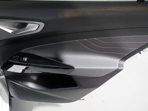 Used 2023 Volkswagen ID.4 Pro S Plus image 57