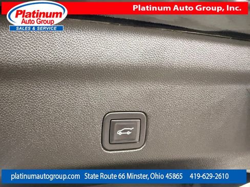 Used 2021 GMC Yukon Denali w/ Denali Premium Package AWD/4WD image 37