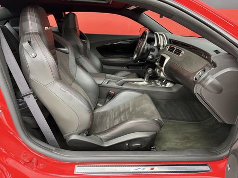 Used 2015 Chevrolet Camaro ZL1 RWD image 41
