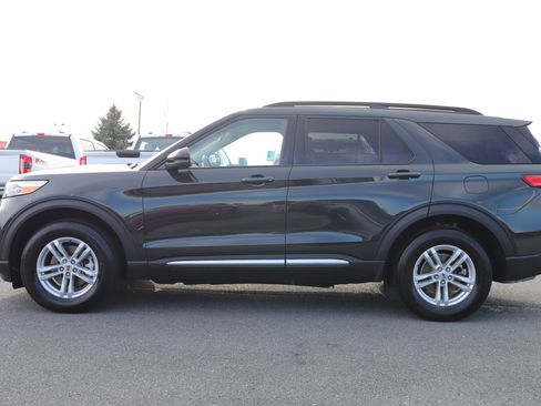 Certified 2023 Ford Explorer XLT w/ Equipment Group 202A image 3