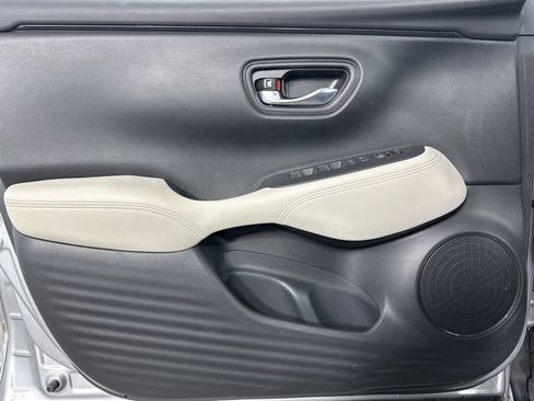 Used 2023 Honda HR-V LX image 23