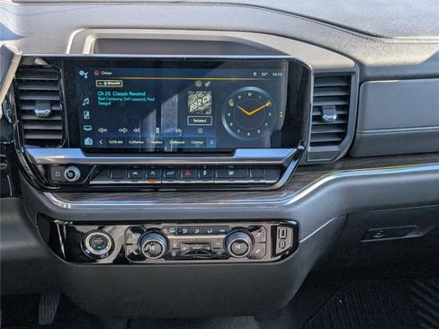 Certified 2024 Chevrolet Silverado 1500 LT image 17