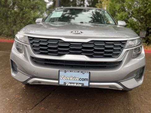 Used 2021 Kia Seltos LX image 9