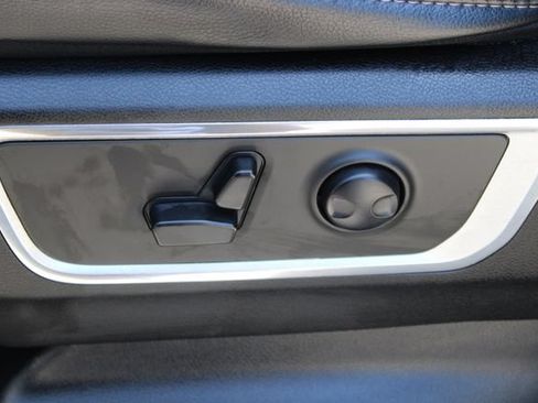 Used 2023 RAM 1500 Laramie RWD image 37