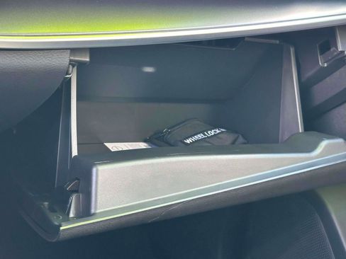 Used 2026 Nissan Rogue SV image 32