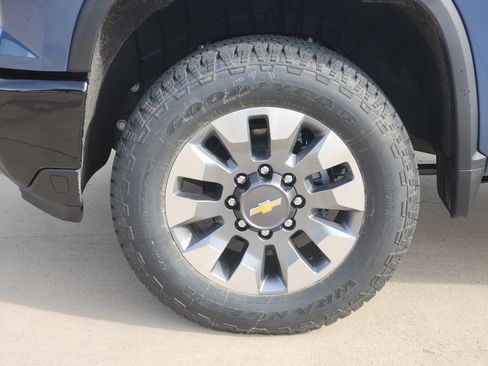 New 2026 Chevrolet Silverado 2500 Custom w/ Custom Value Package image 18