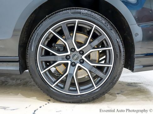 Used 2020 Audi A8 L 4.0T w/ Executive Package image 12