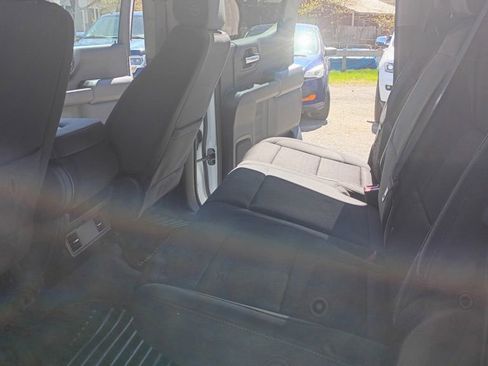 Used 2022 Chevrolet Silverado 1500 Custom Trail Boss w/ LPO, Dark Essentials Package AWD/4WD image 19