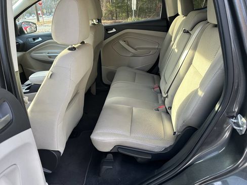 Used 2017 Ford Escape SE AWD/4WD image 14