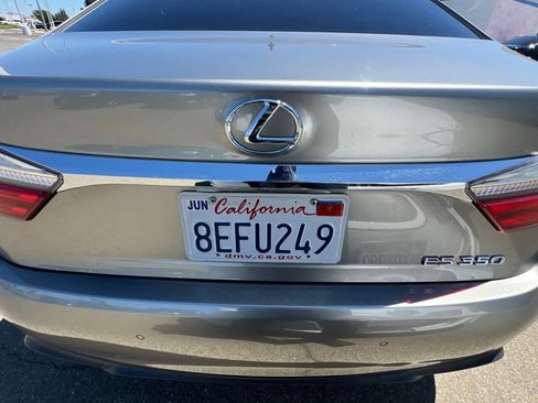Used 2018 Lexus ES 350 w/ Luxury Package w/Wood Trim FWD image 19