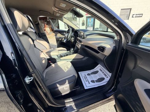 Used 2020 Hyundai Santa Fe SE w/ Cargo Package AWD/4WD image 28