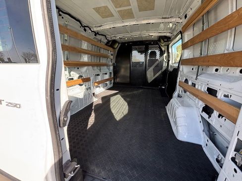 Used 2024 Ford Transit 250 Low Roof w/ Exterior Upgrade Package image 24