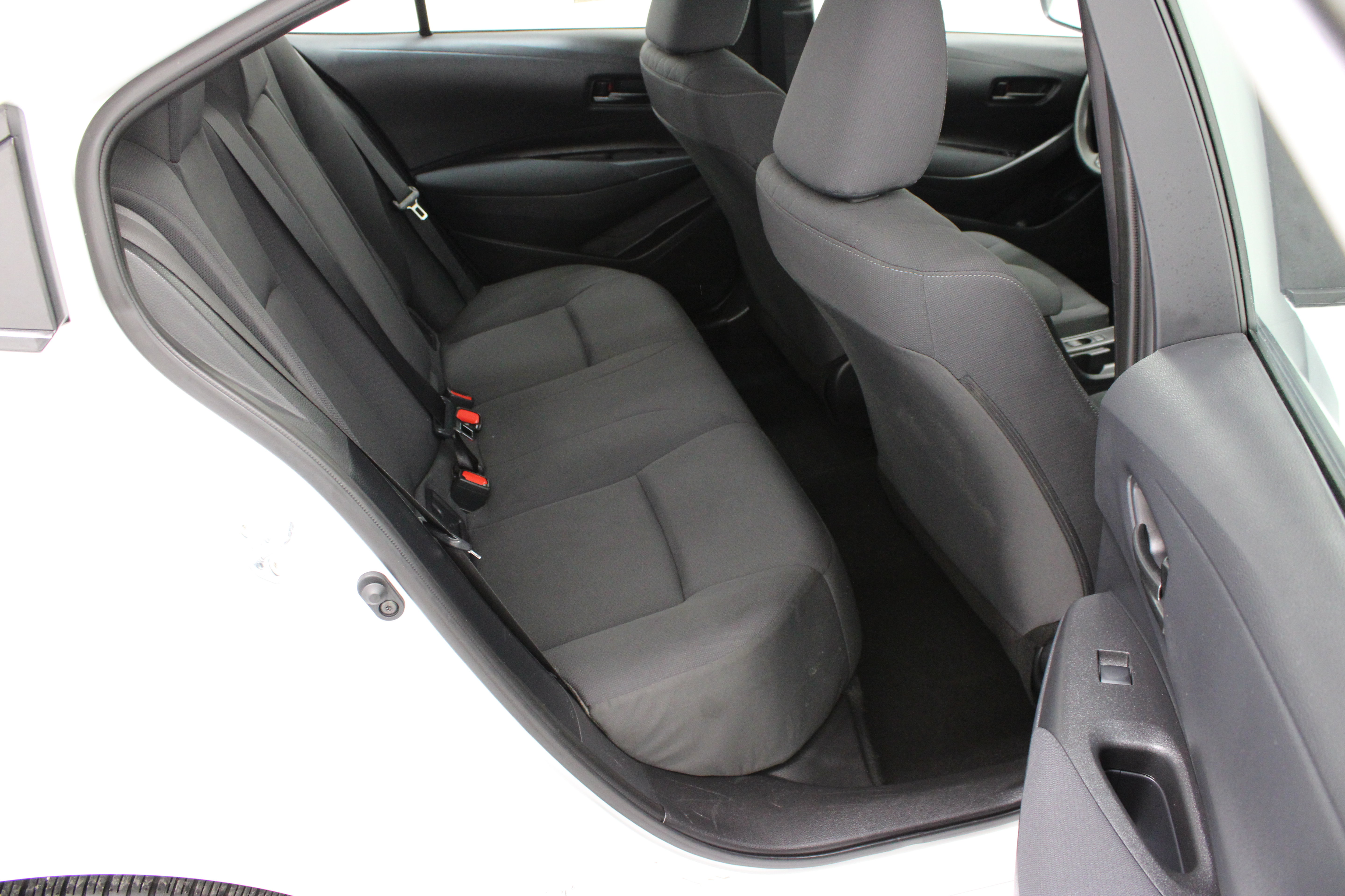 Certified 2026 Toyota Corolla LE FWD image 31
