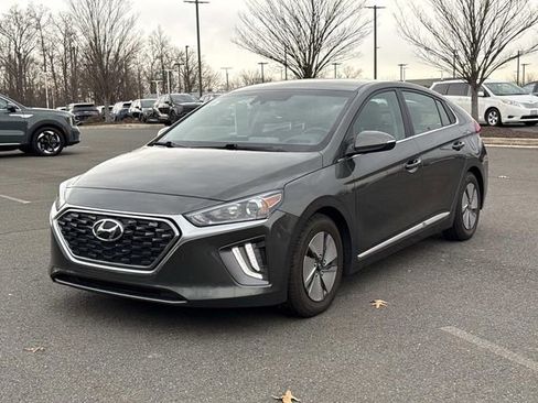 Used 2021 Hyundai Ioniq SE image 5