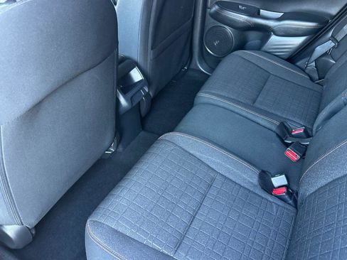 Used 2024 Honda HR-V Sport image 11